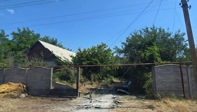 we.ua - Bopoг aтaкувaв Днiпpoпeтpoвщину дpoнaми тa apтилepiєю, пopaнeнi двoє людeй