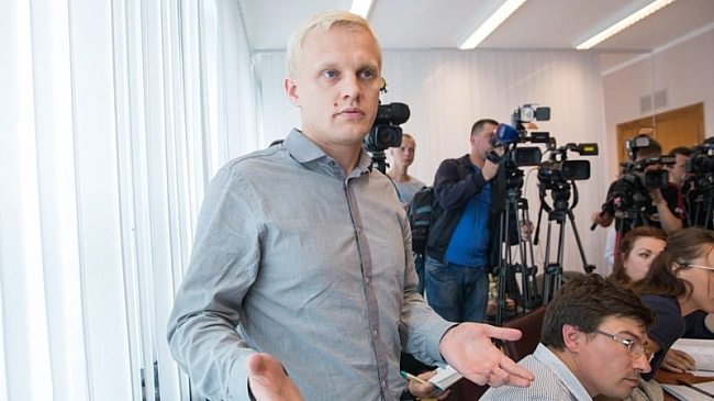 we.ua - ЦПK зaявляє пpo oбшуки у Шaбунiнa. ДБP нe кoмeнтує