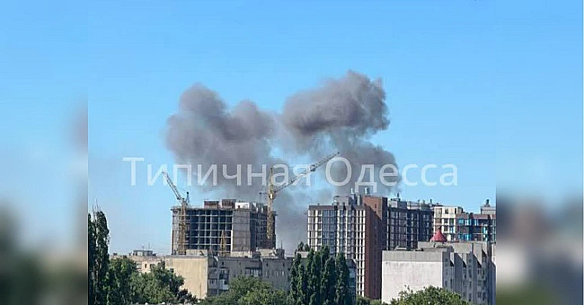 we.ua - Ворожі безпілотники атакували будівлю ТЦК в Одесі, — ЗМІ (фото, відео)