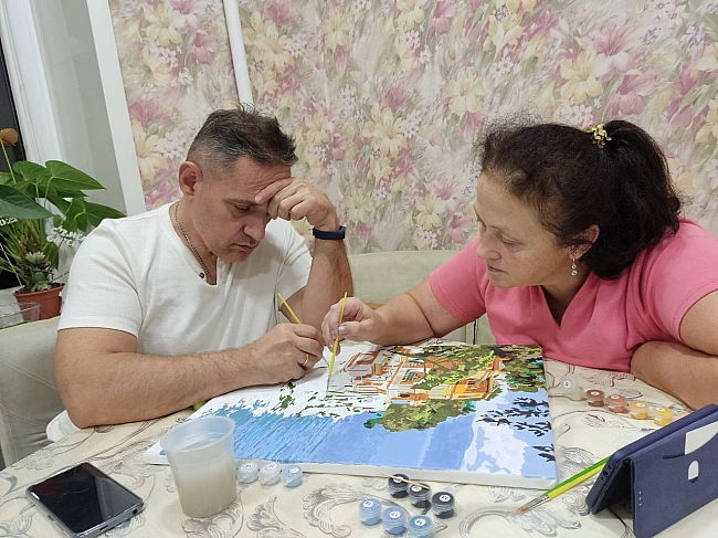 we.ua - Повномасштабна війна забрала життя 22 медиків із Запорізької області: у лікарнях вшанували пам’ять загиблих