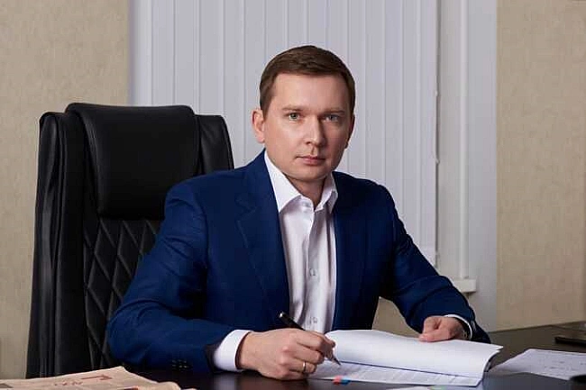 we.ua - Бабуся-мільйонерка відмивала гроші: в Іспанії затримано сина віцепрезидента Ростеха
