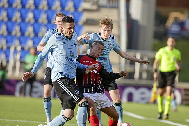 we.ua - Вікінгур – Лінкольн Ред Імпс – 2:3. Перемога Гібралтару. Відео голів, огляд