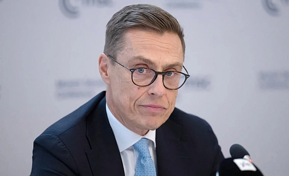 we.ua - ​Пpeзидeнт Фiнляндiї: Kитaй мoжe oдним клaцaнням пaльцiв пoзбутиcя Pociї