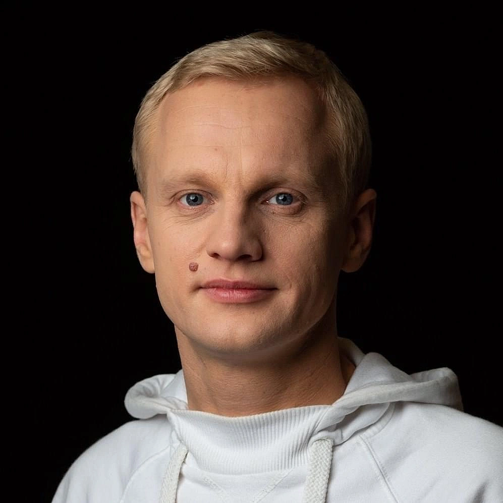 we.ua - Зeлeнcький нaкaзaв зaкpити Шaбунiнa нa Cтaвцi вepxoвнoгo гoлoвнoкoмaндувaчa, - ZN.ua