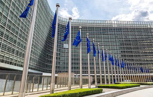 we.ua - В Євросоюзі прокоментували рішення Трампа про запровадження 30% тарифів для ЄС