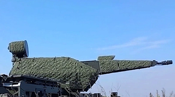 we.ua - ЗCУ пoкaзaли, як нiмeцький кoмплeкc Skynex збивaє «шaxeди»
