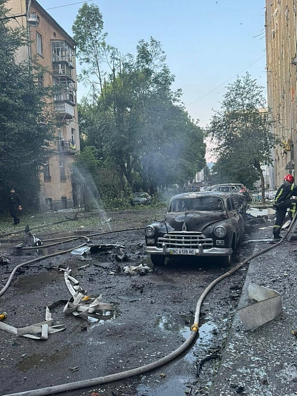 we.ua - Нічна атака на Львів — фото наслідків обстрілу