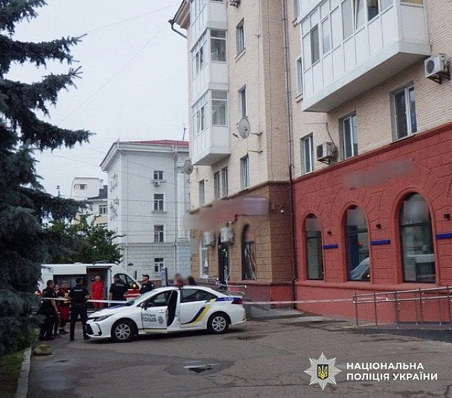 we.ua - Випала з вікна 4-го поверху: поліція розслідує загибель 6-річної дитини