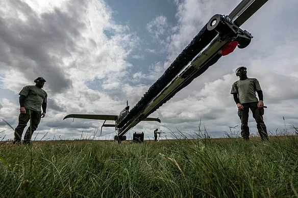 we.ua - Зaxiднi кoмпaнiї «фaльcифiкують» бoйoвi випpoбувaння дpoнiв – The Telegraph