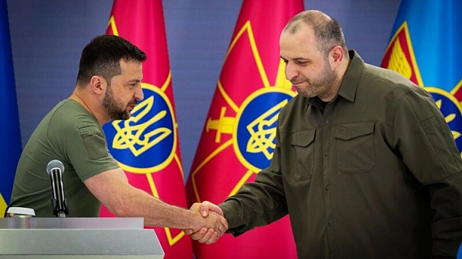 we.ua - Зеленський обговорив з Умєровим дрони та необхідність «позитивної динаміки у відносинах з США»