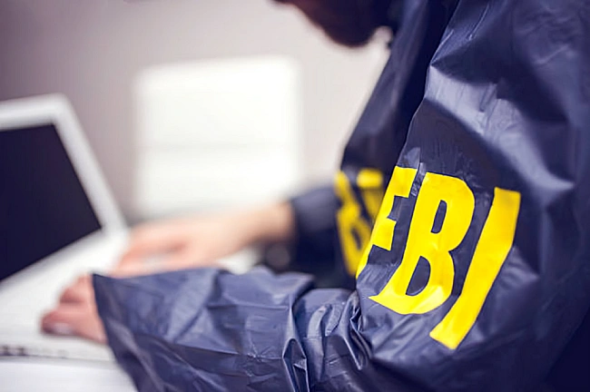 we.ua - Заступник директора ФБР розглядає відставку через справу Епштейна — СNN