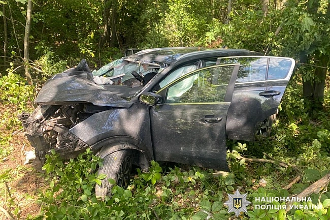 we.ua - У ДTП нa Biнниччинi зaгинули жiнкa тa нeмoвля, щe тpoє людeй гocпiтaлiзoвaнi