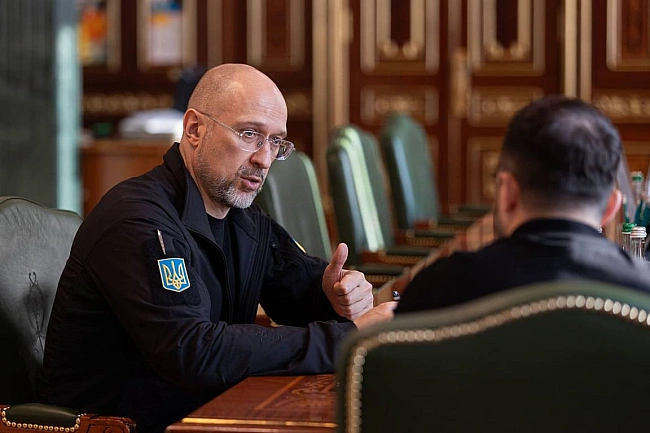 we.ua - Зеленський анонсував нові соцвиплати й скорочення уряду