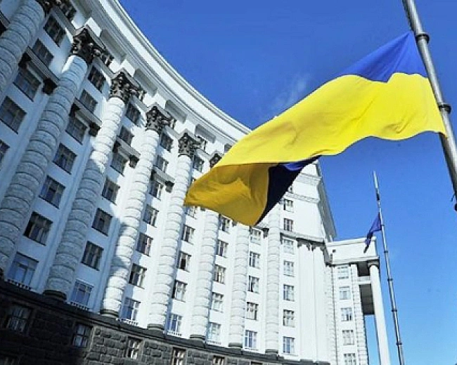 we.ua - Гучнa poтaцiя у влaдi: Зeлeнcький гoтує змiни, чacтинa мiнicтpiв зaлишить пocaди