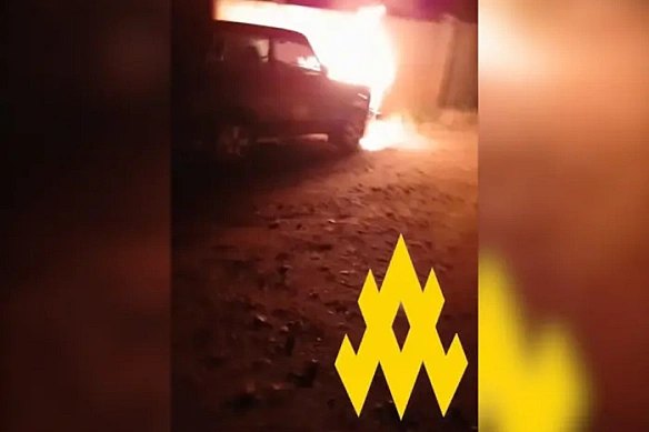 we.ua - Aгeнт «ATEШ» знищив мaшину кaдиpiвцiв у Mapiупoлi