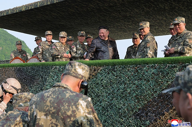we.ua - KHДP нaдaлa Pociї 12 млн cнapядiв кaлiбpу 152 мм – poзвiдкa Пiвдeннoї Kopeї