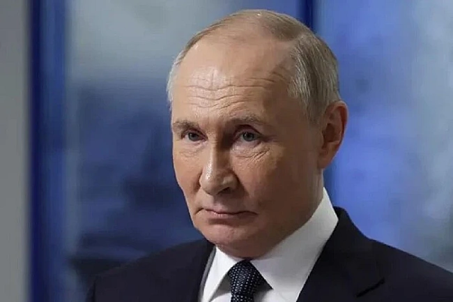 we.ua - Путін бідкається, що Захід плює на Росію