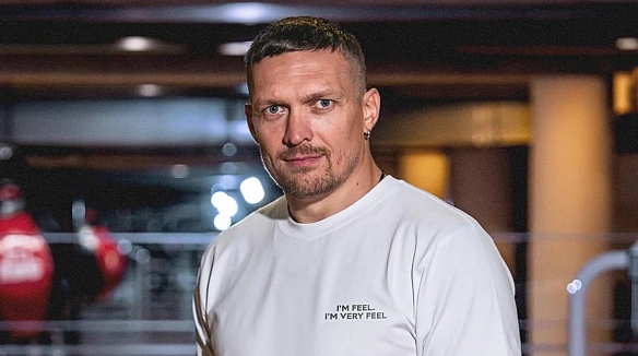 we.ua - Бʼє грушу і дивиться в душу: Усик вразив скілами з підготовки до реваншу з Дюбуа