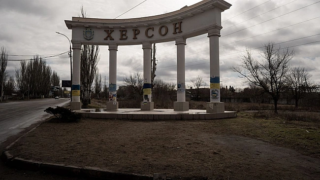 we.ua - Херсон перетворюється на руїни: як виглядає місто після років російського обстрілу