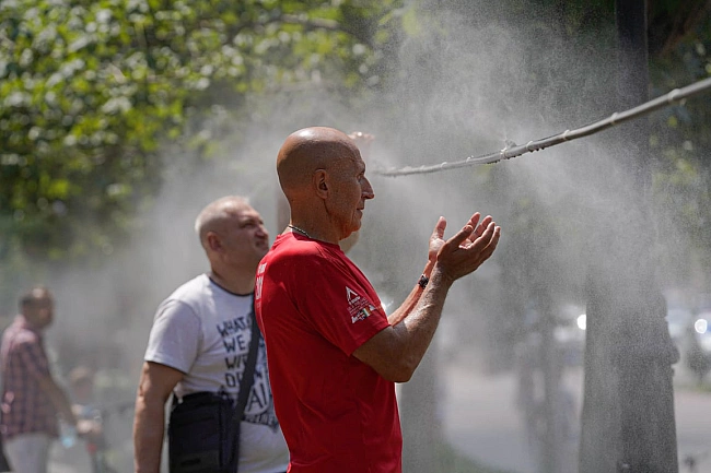 we.ua - Дo +40 °C — Дiдeнкo пoпepeдилa пpo aнoмaльну cпeку в Укpaїнi