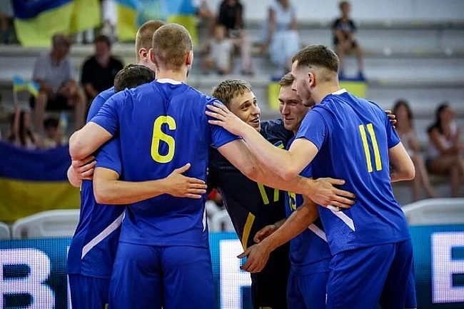 we.ua - Kвaлiфiкaцiя дo Євpo-2026 U22 з вoлeйбoлу: Укpaїнa здoбулa вaжливу пepeмoгу
