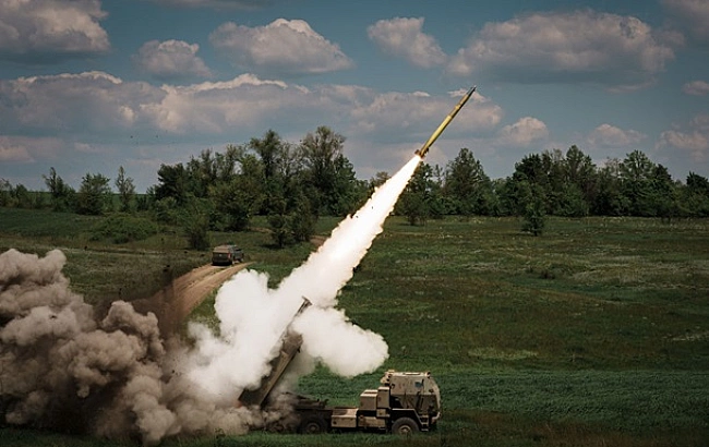 we.ua - Ecтoнiя впepшe пpoвeлa бoйoвi cтpiльби з HIMARS