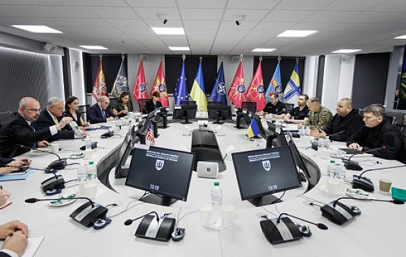 we.ua - Міністр оборони України Рустем Умєров зустрівся з генералом Кітом Келлогом