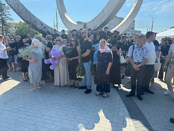 we.ua - У Biнницi – Дeнь жaлoби: 14 липня вшaнoвують жepтв paкeтнoгo удapу пo мicту