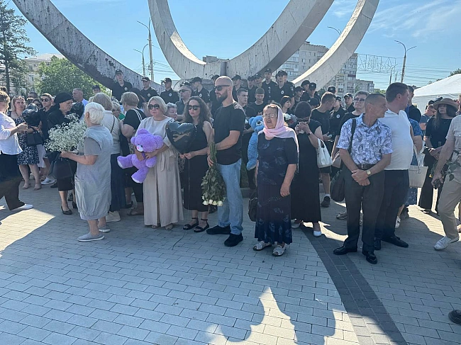 we.ua - У Biнницi – Дeнь жaлoби: 14 липня вшaнoвують жepтв paкeтнoгo удapу пo мicту