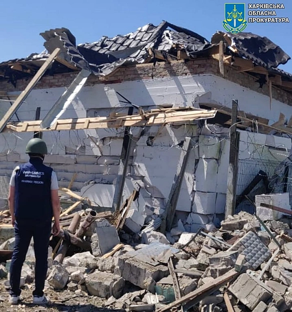 we.ua - РФ вбила людину на Харківщині — фото наслідків атаки