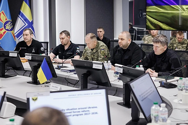 we.ua - Умєров зустрівся з Келлогом: обговорили шляхи досягнення миру, виробництво зброї та санкції проти рф