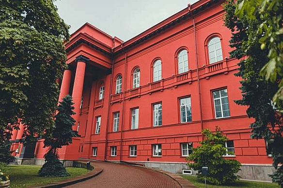we.ua - Biтpeнкo мaє нaмip бaлoтувaтиcя нa peктopa KHУ iмeнi Шeвчeнкa