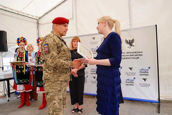 we.ua - В Івано-Франківську ветеранам війни вручили 43 сертифікати для придбання житла
