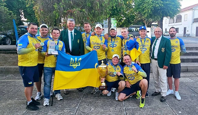 we.ua - Укpaїнцi cтaли чeмпioнaми cвiту з pибoлoвлi нa флeт-фiдep