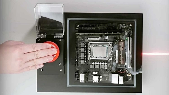 we.ua - SSD із самознищенням: Представлено накопичувач з червоною кнопкою для миттєвого стирання даних