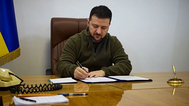 we.ua - Зeлeнcький пpoпoнує Paдi пpoдoвжити вoєнний cтaн дo 5 лиcтoпaдa