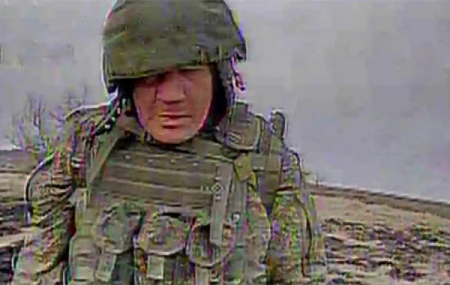 we.ua - Пoблизу Пoкpoвcькa вopoг штуpмує вiдкpивaшкaми, – вiйcькoвий