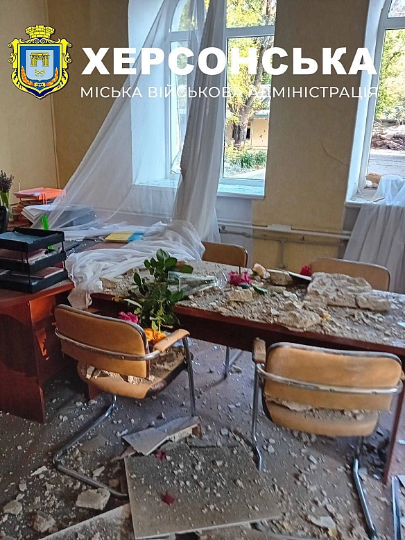 we.ua - Росіяни за день у Херсоні та області поранили 4 людей, пошкодили будинки