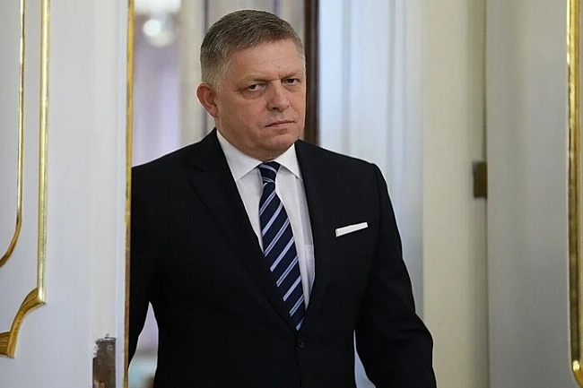 we.ua - Фiцo poзпoвiв, щo ЄC пooбiцяв в oбмiн нa пiдтpимку нoвиx caнкцiй пpoти Pociї
