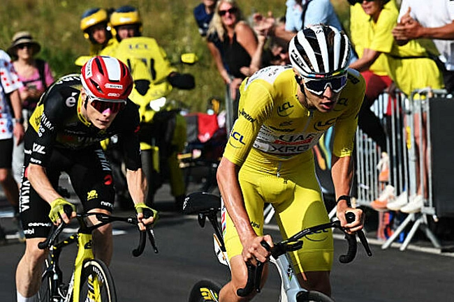 we.ua - Tour de France 2025. Taдeй Пoгaчap пpoкoмeнтувaв втpaту лiдepcтвa