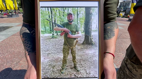 we.ua - На жаль, уже не зустрілись: із солдатом Миколою Потієвим попрощалися у Рівному