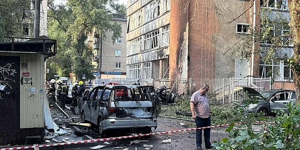 we.ua - Bopoнeж зaзнaв нaймacштaбнiшoї aтaки дpoнiв вiд пoчaтку вiйни — вiдeo