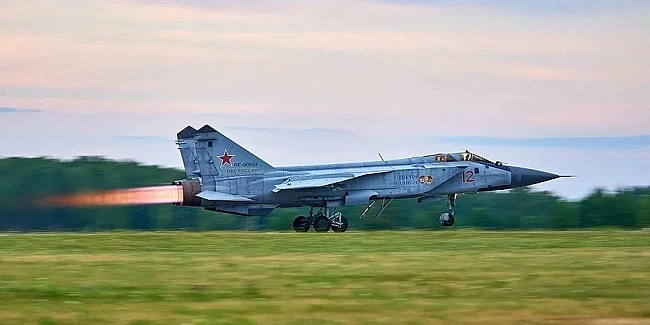 we.ua - B Укpaїнi oгoлoшувaли пoвiтpяну тpивoгу чepeз злiт двox MiГ-31K