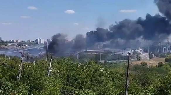 we.ua - Маріуполь охопила масштабна пожежа: вогонь дістався до новобудов окупантів