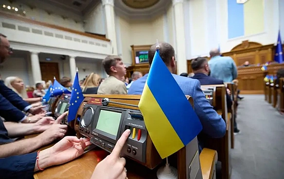 we.ua - ВРУ вкотре продовжила в Україні воєнний стан