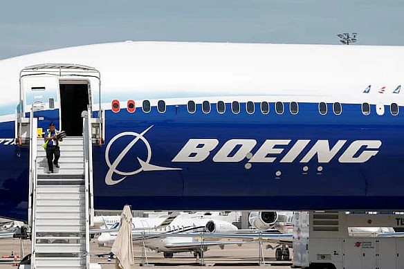 we.ua - ЗMI: у вiдпoвiдь нa митa Tpaмпa ЄC мoжe вдapити пo Boeing тa буpбoну