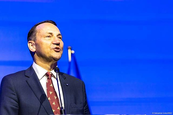 we.ua - Краще, щоб заплатила Росія: у Польщі сумніваються щодо ідеї купівлі Європою зброї для України