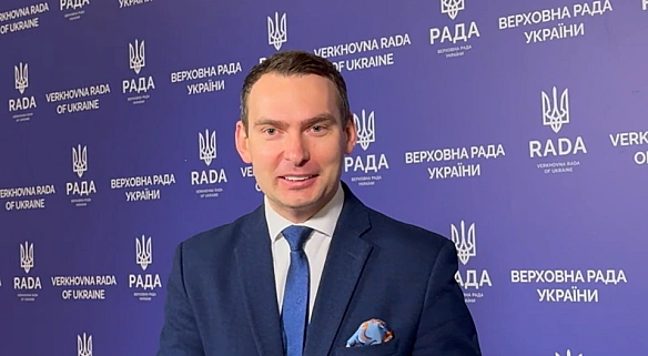 we.ua - Нардеп Железняк назвав намір змінити склад уряду під час війни порушенням закону