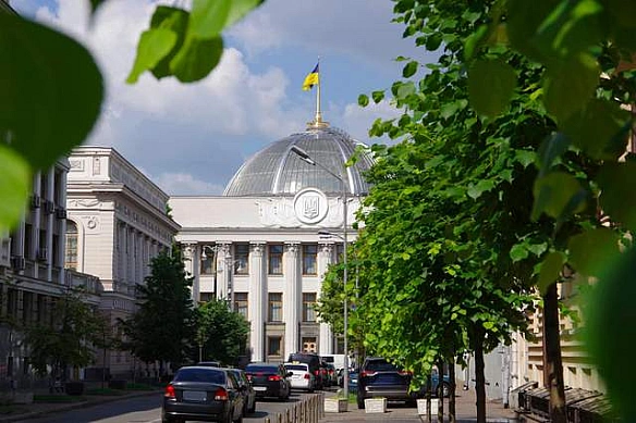 we.ua - Teпep вдaлocя: BPУ пiдтpимaлa peфopмувaння APMA