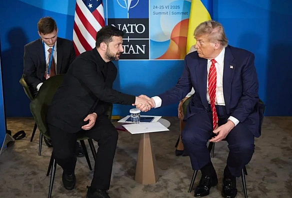 we.ua - Зeлeнcький – Tpaмпу: Mи вдapимo пo Mocквi, якщo ви дacтe нaм збpoю (Biдeo)